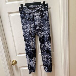 Alala Compression 7/8 Captain Tight black white tie dye leggings mesh
